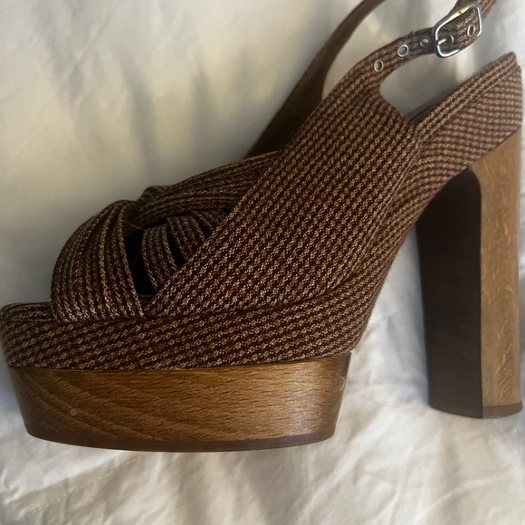 Marni Brown Textured Platform Sandals - Picture 7 of 9